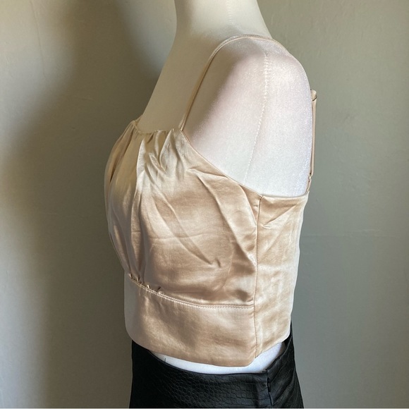Lulu’s Luxe'd Out Champagne Satin Cropped Tank Top Size Medium - Picture 4 of 4